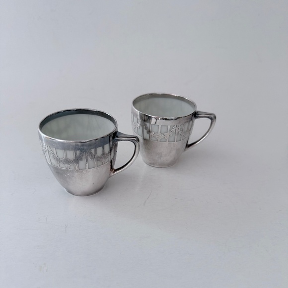 Fraureuth Germany Other - VINTAGE SET OF 2 DEMITASSE CUPS